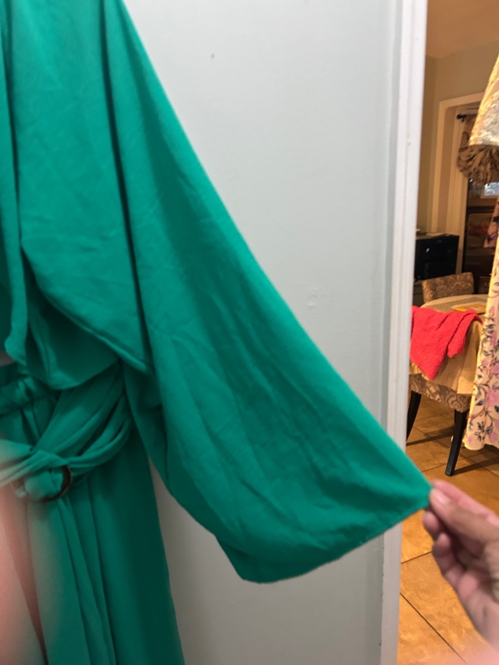 AKIRA 2 PCS Emerald Green High-Waist Wide-Leg Tie Front Pants with matching Top - Picture 5 of 6